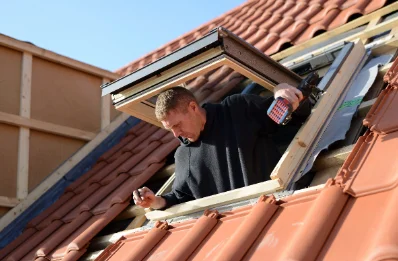Pose de fenêtres de toit Velux à Houville-la-Branche